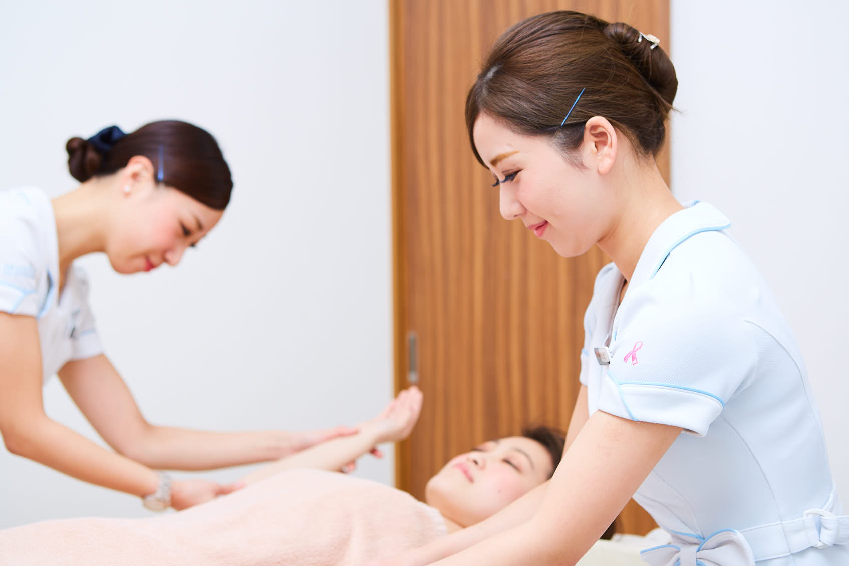 20代・30代活躍中♪【引越代は全額会社負担】+【80%の家賃補助】+【20万円の祝い金】=充実の研修制度であなたの新生活を応援します! 【エステティシャン】未経験OK♪女性限定エステのサロンスタッフ★